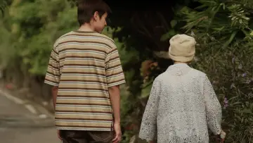 Zasłona do filmu "Jak zdobyć miliony, zanim babcia umrze" #479292