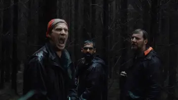 Zasłona do filmu "Łowcy na białej polanie" #1077661