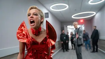 Zasłona do filmu "Uśmiechnij się 2" #772177