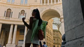 Zasłona do filmu "Bogini Parthenope" #598961