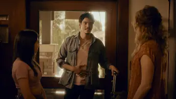 Zasłona do filmu "Katie