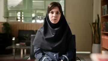 Zasłona do filmu "آیه های زمینی" #453710