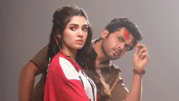 Zasłona do filmu "வா வாத்தியார்" #535376
