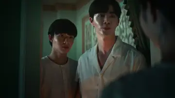 Zasłona do filmu "ดับแสงรวี" #1018125