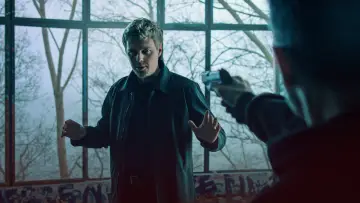 Zasłona do filmu "Kolory zła: Czerwień" #479581