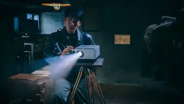 Zasłona do filmu "Tylko rzeka płynie" #311833
