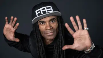 Zasłona do filmu "Milli Vanilli" #386010