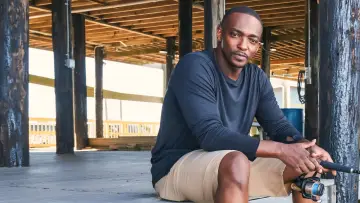 Zasłona do filmu "Shark Beach with Anthony Mackie" #876519