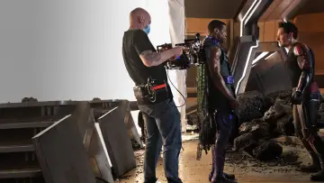 Zasłona do filmu "Marvel Studios Assembled: The Making of Ant-Man and the Wasp: Quantumania" #1651343