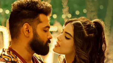 Zasłona do filmu "డబుల్ ఇస్మార్ట్" #1015306