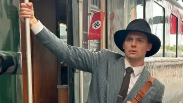 Zasłona do filmu "Escape from Germany" #639924