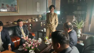 Zasłona do filmu "로비" #535106