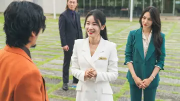 Zasłona do filmu "히트맨 2" #646024