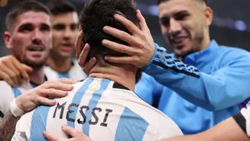 Zasłona do filmu "Lionel Messi: Destiny" #396685