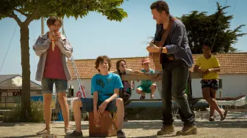 Zasłona do filmu "La Famille Hennedricks" #856810