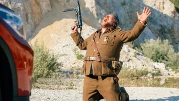 Zasłona do filmu "Poslednji heroj" #1107545