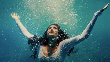 Zasłona do filmu "Mermaids