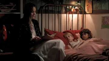 Zasłona do filmu "C