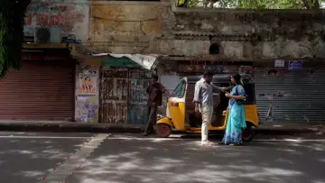Zasłona do filmu "மாலை நேர மல்லிப்பூ" #878369