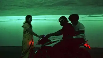 Zasłona do filmu "மாலை நேர மல்லிப்பூ" #878375