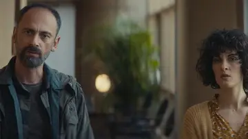 Zasłona do filmu "Jajo larwa motyl" #444261
