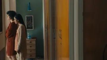 Zasłona do filmu "Jajo larwa motyl" #444265