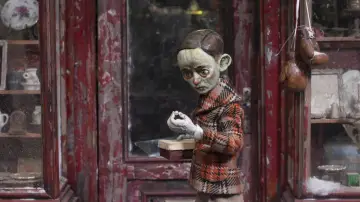 Zasłona do filmu "La jeune fille qui pleurait des perles" #583868