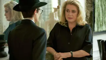 Zasłona do filmu "Marcello Mio" #469617