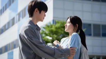 Zasłona do filmu "6시간 후 너는 죽는다" #585126