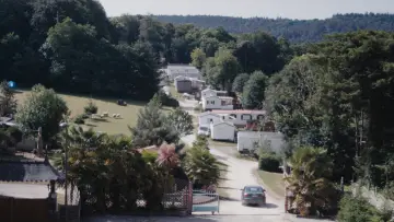 Zasłona do filmu "Camping du Lac" #819606