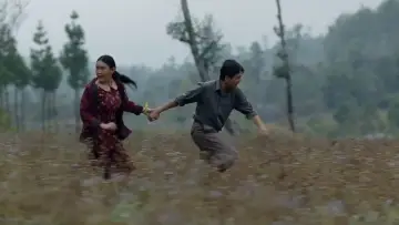 Zasłona do filmu "Kupu-Kupu Kertas" #756824