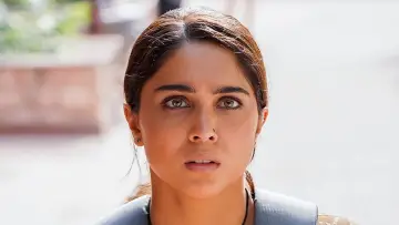 Zasłona do filmu "वेदा: संविधान के रक्षक" #884469