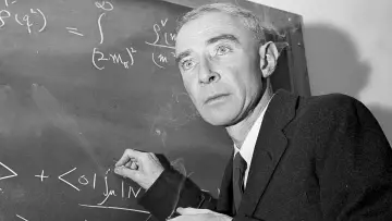 Zasłona do filmu "To End All War: Oppenheimer & the Atomic Bomb" #347039