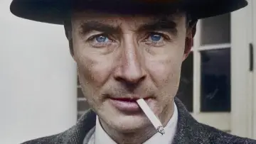 Zasłona do filmu "To End All War: Oppenheimer & the Atomic Bomb" #347045