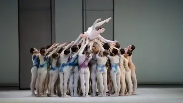 Zasłona do filmu "Royal Opera House 2023/24: Macmillan Triple" #199996