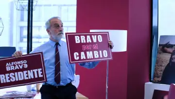 Zasłona do filmu "Políticamente incorrectos" #368438