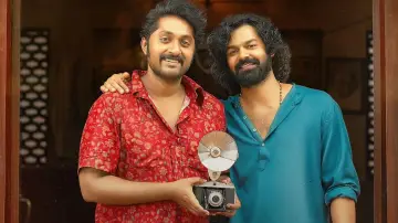 Zasłona do filmu "വർഷങ്ങൾക്ക് ശേഷം" #448641