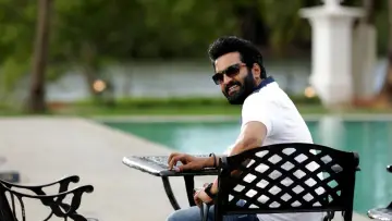 Zasłona do filmu "டிடி ரிட்டர்ன்ஸ்" #414800