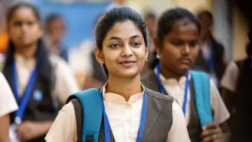 Zasłona do filmu "கள்வன்" #1073983