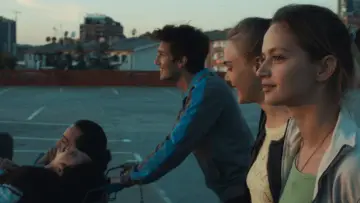 Zasłona do filmu "Nasz świat" #1077606