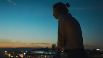 Zasłona do filmu "Nasz świat" #1077610