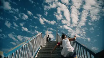 Zasłona do filmu "Una Sterminata Domenica" #426978
