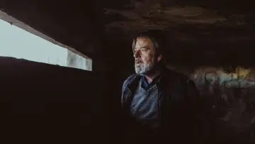 Zasłona do filmu "Niepewność" #787108