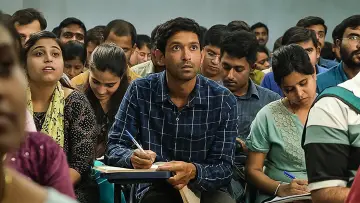 Zasłona do filmu "12वीं फेल" #409518