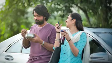 Zasłona do filmu "ಸಪ್ತ ಸಾಗರದಾಚೆ ಎಲ್ಲೊ - ಸೈಡ್ ಎ" #457395