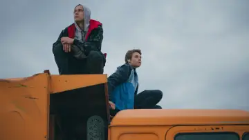 Zasłona do filmu "Lato się kończy" #728891