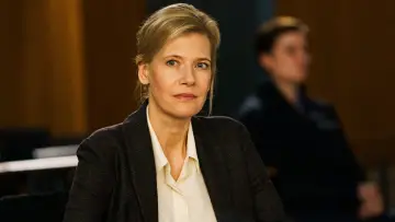 Zasłona do filmu "Sie sagt. Er sagt." #367404