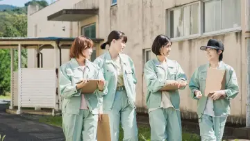 Zasłona do filmu "17歳は止まらない" #541785