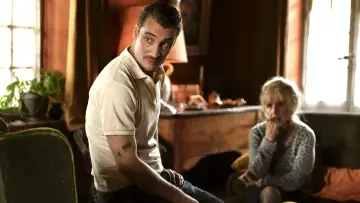 Zasłona do filmu "Kiedy nadchodzi jesień" #605253