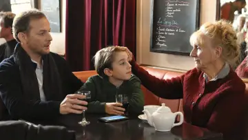 Zasłona do filmu "Kiedy nadchodzi jesień" #605266